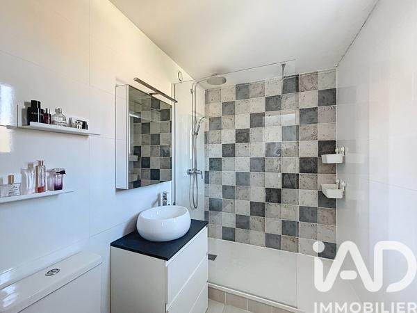 Maison à vendre 6 pièces 121,24 m² Saint-Germain-en-Laye