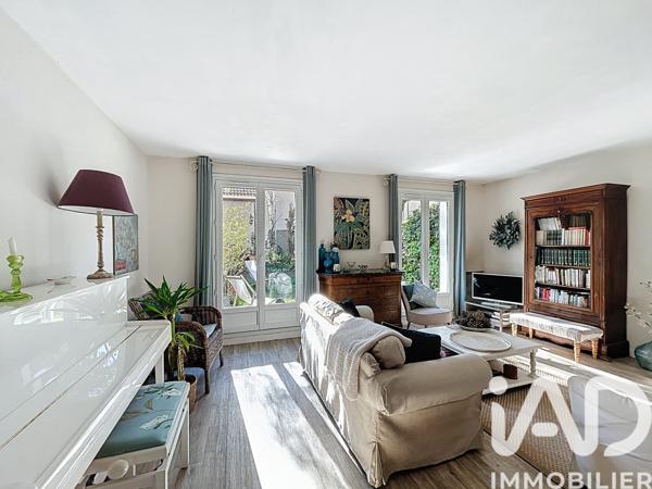Maison à vendre 6 pièces 121,24 m² Saint-Germain-en-Laye