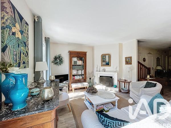 Maison à vendre 6 pièces 121,24 m² Saint-Germain-en-Laye