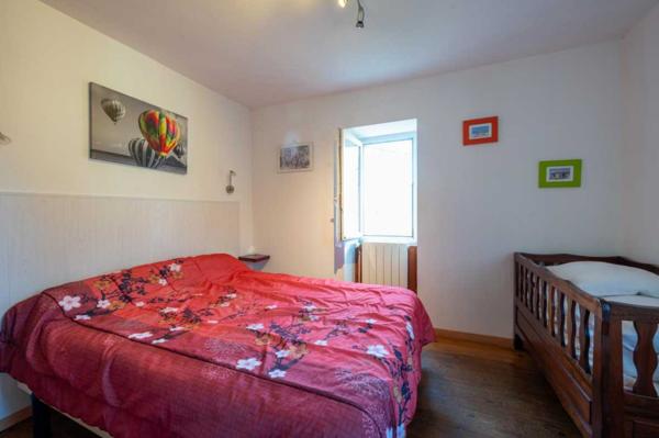 Maison ancienne - Sarlat-la-caneda Secteur Sarlat- Ensemble immobilier en pierre de 2 maisons sur 2000 m² arborés