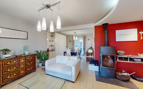 Maison à vendre    5 pièces •  Le Monastère