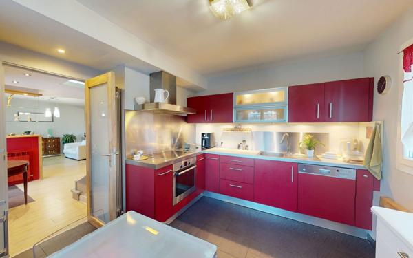 Maison à vendre    5 pièces •  Le Monastère