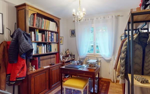 Maison à vendre    5 pièces •  Le Monastère