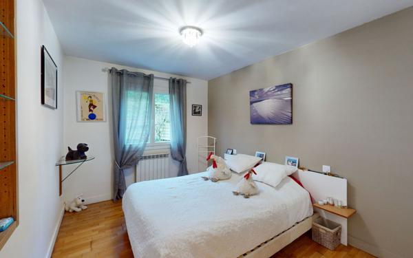 Maison à vendre    5 pièces •  Le Monastère