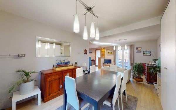 Maison à vendre    5 pièces •  Le Monastère