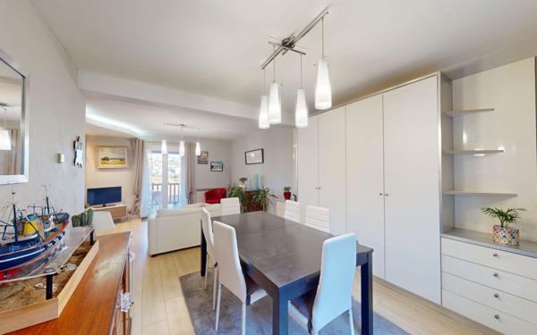 Maison à vendre    5 pièces •  Le Monastère