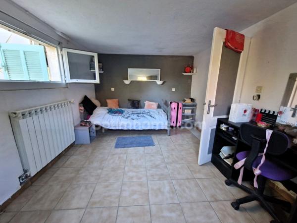 Maison à rénover avec jardin