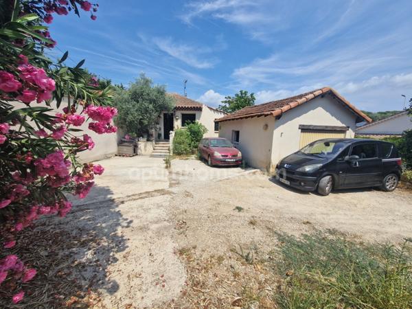 Maison à rénover avec jardin