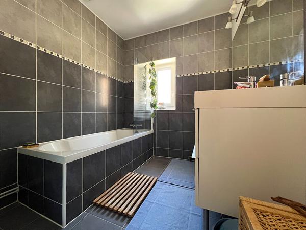 Maison La Montagne 4 pièce(s) 84 m2 , La montagne