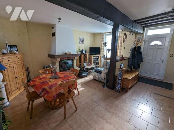 Maison à Vendre à Sablons-sur-Huisne (61110) en Orne (61)

Charmante maison d'environ 72 m2 h...