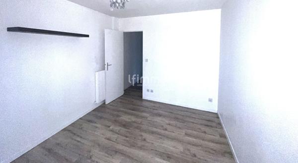 Appartement 2 pieces proche Tramway