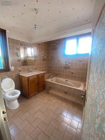 Maison à vendre à Vesoul en Haute-Saône (70000), ref : 70003-205