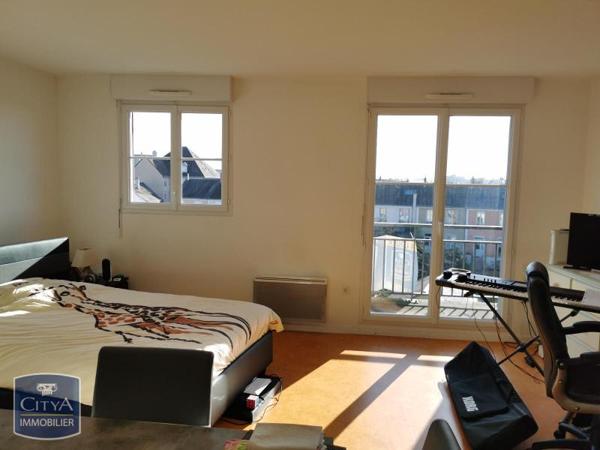 Appartement à louer 1 pièce 37.76m²