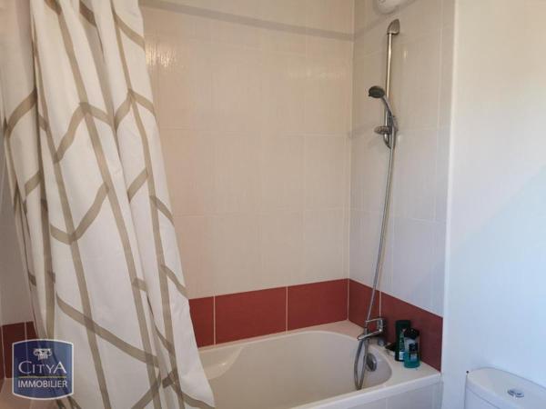 Appartement à louer 1 pièce 37.76m²