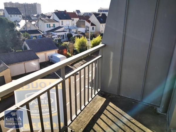 Appartement à louer 1 pièce 37.76m²
