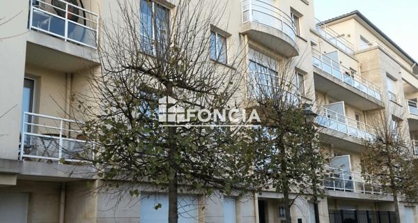 Location Appartement 2 pièces 43.4 m² - Corbeil-essonnes 91100