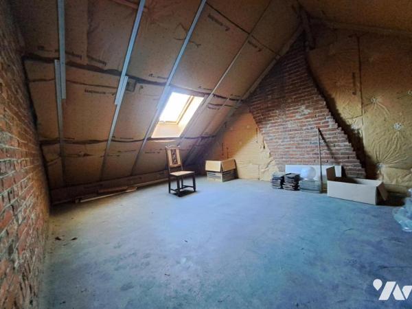 Douai maison mitoyenne comprenant: