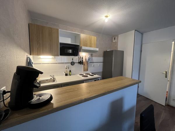 POITIERS - Appartement T 3 meublé