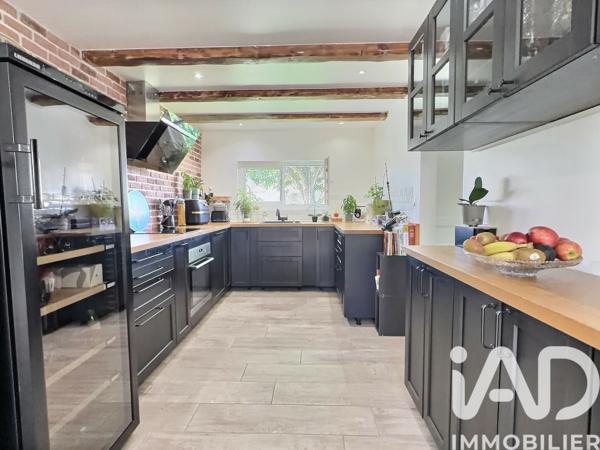 Maison à vendre 6 pièces 133 m² Saint-Martin-de-Crau