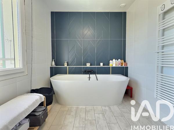 Maison à vendre 6 pièces 133 m² Saint-Martin-de-Crau