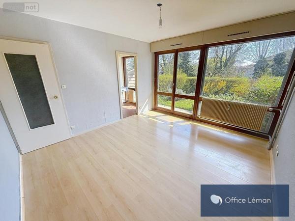 Appartement à vendre à Divonne-les-Bains dans l'Ain (01220), ref : 01047-816