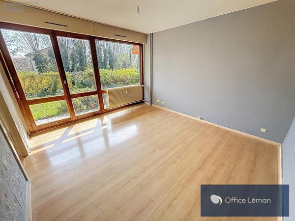 Appartement à vendre à Divonne-les-Bains dans l'Ain (01220), ref : 01047-816