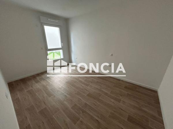 Location Appartement 3 pièces 58.76 m² - 19 QUAI CAMERE ET 38 AVENUE DE PARIS Vernon 27200