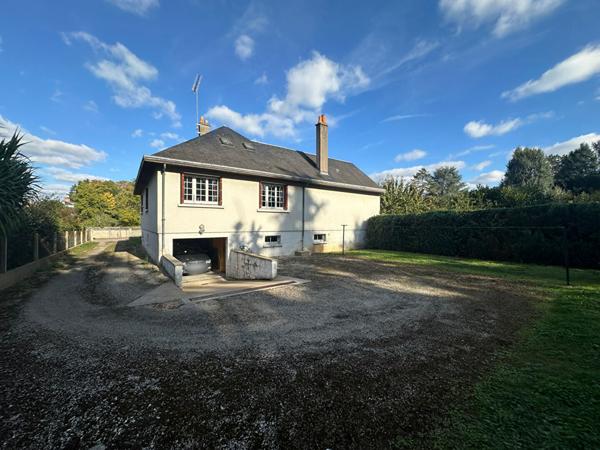 Maison familiale de 147m² habitable avec fort potentiel Menars, à proximité de Blois
