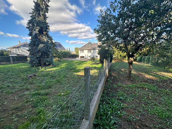 Maison familiale de 147m² habitable avec fort potentiel Menars, à proximité de Blois