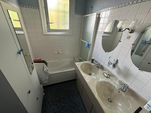 Maison familiale de 147m² habitable avec fort potentiel Menars, à proximité de Blois