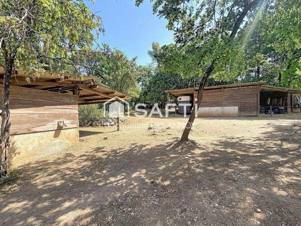 PROPRIÉTÉ ÉQUESTRE, 2 MAISONS, 5000 m² DE TERRAIN