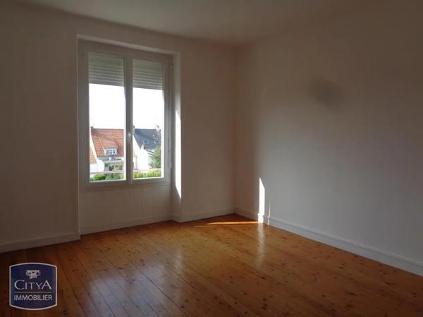 Appartement à louer 6 pièces 138.48m² Saint-Nazaire (44600)