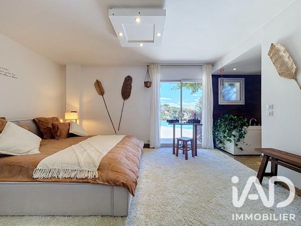 Maison à vendre 8 pièces 280 m² Vallauris