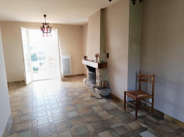 29530 Plonevez du Faou maison plain pied 3 chambres sous sol au calme, vue, source, hangar