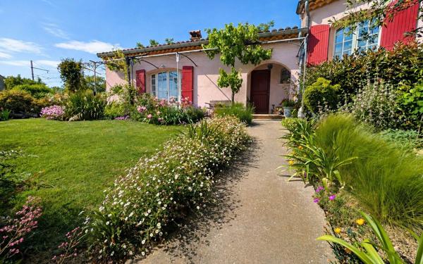 Maison à vendre    6 pièces • 147 m2 Montfavet - Avignon