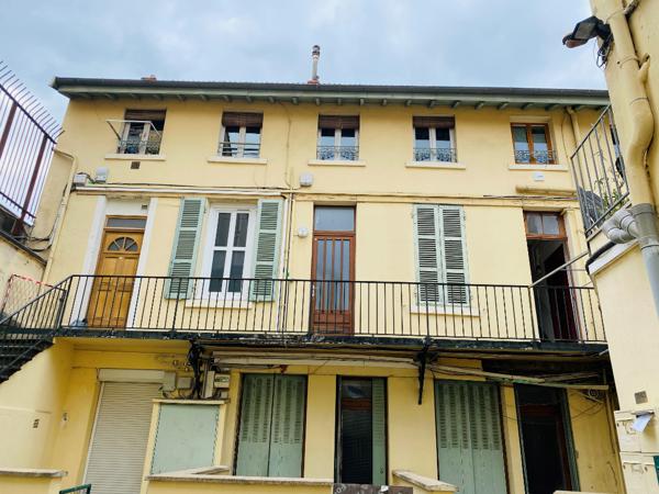 Location T1 OULLINS , Oullins Location T1 OULLINS , Oullins