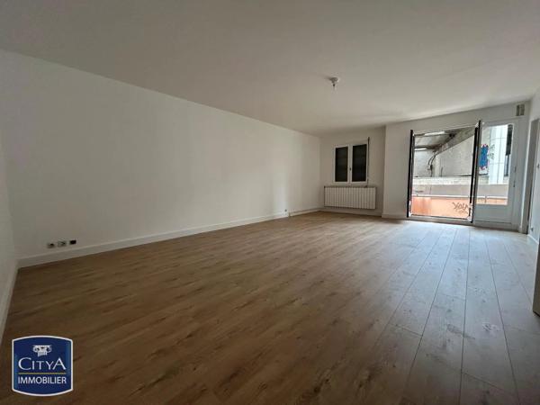 Appartement à louer 3 pièces 92.79m² Saint-Étienne (42000)
