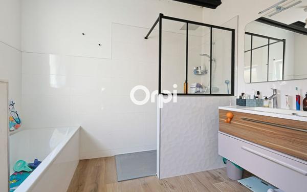 Maison à vendre    5 pièces • 140 m2 Faches-Thumesnil