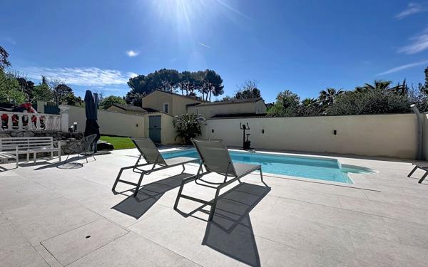 Maison à vendre    4 pièces •  Mougins