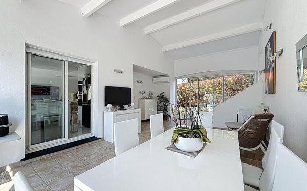 Maison à vendre    4 pièces •  Mougins