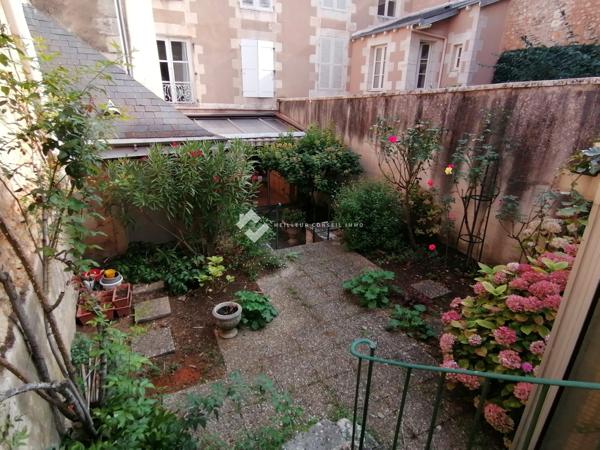 APPARTEMENT AVEC GRAND JARDIN HYPERCENTRE
