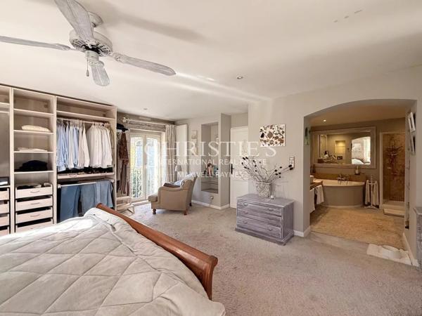 Un lieu d’âme et de beauté, où l’eau, la pierre et la lumière ne font plus qu’un.