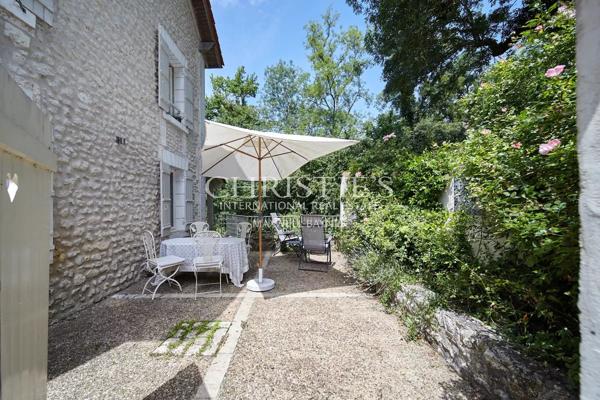 Un lieu d’âme et de beauté, où l’eau, la pierre et la lumière ne font plus qu’un.