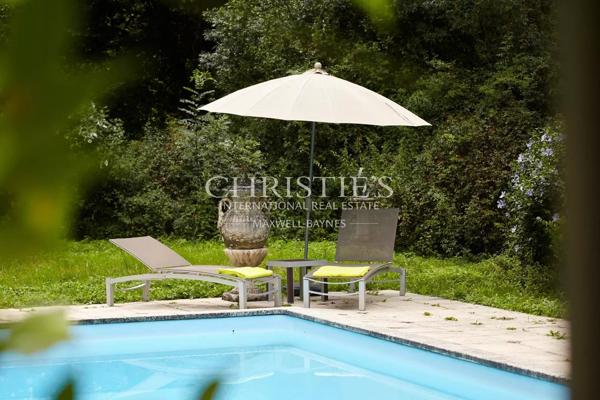 Un lieu d’âme et de beauté, où l’eau, la pierre et la lumière ne font plus qu’un.