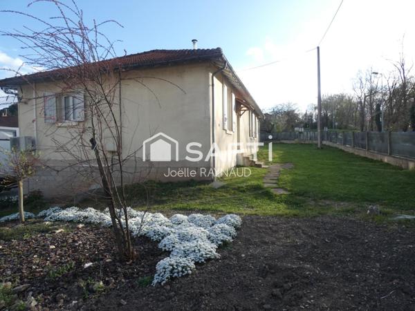 Maison de plain-pied 113m², sur sous sol complet.
