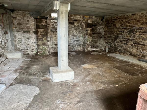 Maison en pierres de 140 m² – 6 chambres – Saint-Sever-Calvados (Noues-de-Sienne)