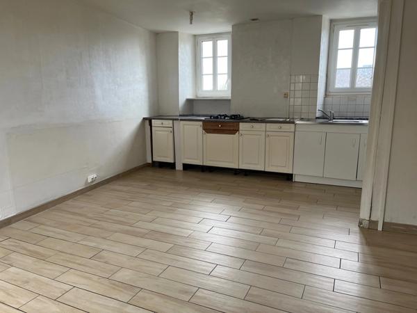 Maison en pierres de 140 m² – 6 chambres – Saint-Sever-Calvados (Noues-de-Sienne)