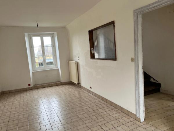 Maison en pierres de 140 m² – 6 chambres – Saint-Sever-Calvados (Noues-de-Sienne)