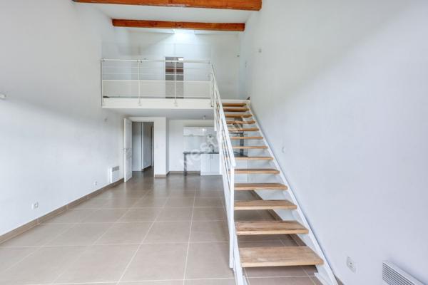 À vendre : Appartement de 5 pièces en duplexavec garage à Six Fours Les Plages en Centre ville