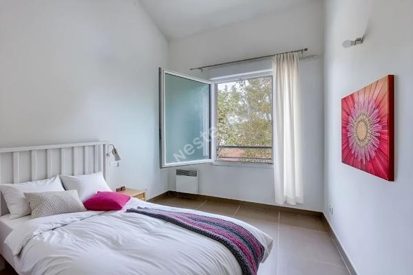 À vendre : Appartement de 5 pièces en duplexavec garage à Six Fours Les Plages en Centre ville